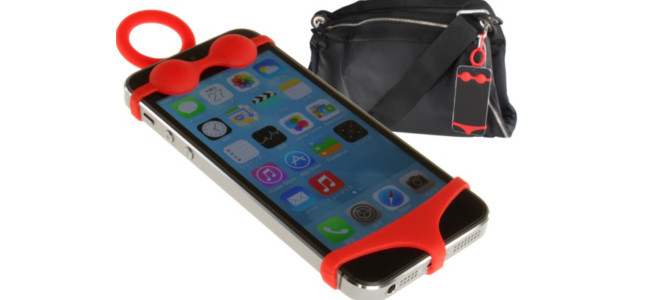 OHセクシー！iPhoneを大胆にぶら下げられるビキニ型ホルダーが登場！