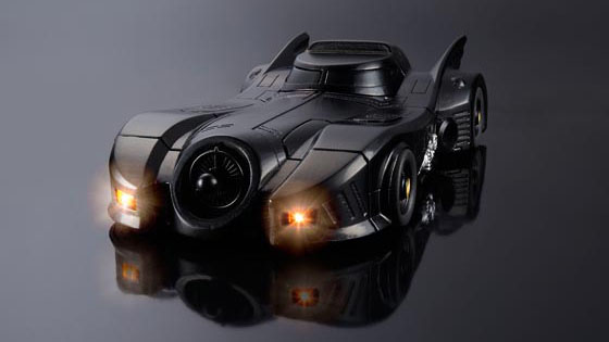 CRAZY CASE BATMOBILE_01