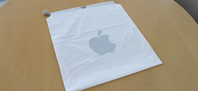 Apple Storeのお買い物時に貰える袋がビニールから紙に変更されるかも。