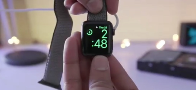 watchOS 4.3からApple Watchのナイトスタンドモードが縦方向でも利用可能に