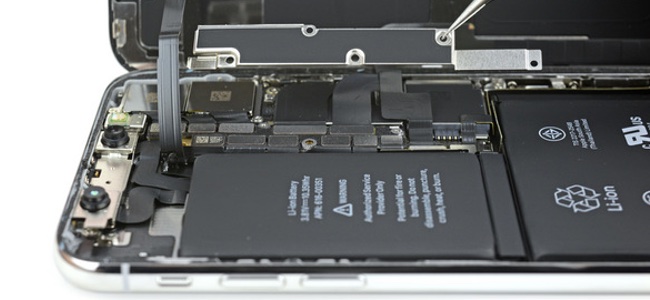 AppleがiPhoneのバッテリー劣化に伴いパフォーマンスを意図的に落としてい件で謝罪。バッテリー交換代の値下げやバッテリーの状態をチェックしやすい機能の追加も