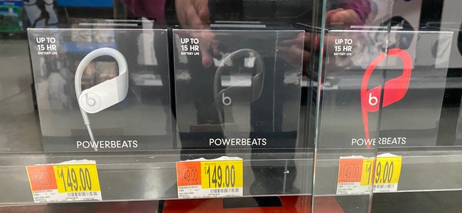 新型ワイヤレスイヤホン「Powerbeats 4」がApple発表前にも関わらず米ウォルマートでフライング販売される