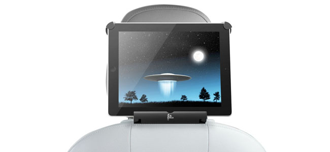 ヘッドレストに装着するiPadホルダー「RoadShow」が長距離ドライブによさそう