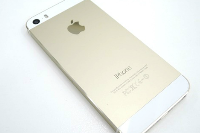 iPhone 5sの品薄状態が続く。通信キャリア3社が抱える「予約待ち数」は数十万件か